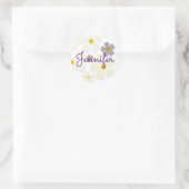 Sticker Rond Nom sur crème pâle et fleurs violettes (Sac)