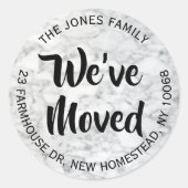 Sticker Rond Nous avons déménagé Noir Blanc Gris Marbre Adresse (Devant)