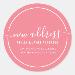 Sticker Rond Nous avons déplacé Strawberry Pink nouveau étiquet