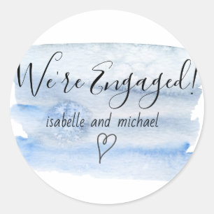 Sticker Rond Nous sommes Engaged Blue Watercolor Envelope Seal