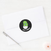 Sticker Rond Nouveau concombre Funny Veggie Cucumber Pun Dark B (Enveloppe)