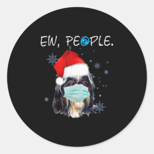 Sticker Rond Nouveaux Chiens Chiens Tzu Portant Un Masque Visag