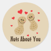 Sticker Rond Nuts Sur Vous Cute Peanuts Alimentation Pun Humour (Devant)