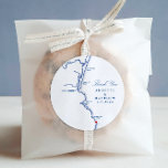 Sticker Rond Ogunquit Maine Wedding Favor Merci<br><div class="desc">Ce Sticker Ogunquit Maine Map "Merci" est parfait pour vos faveurs de mariage dans n'importe quel des grands sites mariages à proximité d'Ogunquit, y compris Cliff House Maine, Ogunquit River Inn, The Colonial Inn, The Beachmere Inn, Arrowheads Estate, Josias River Farm, Ogunquit Museum of American Art, Footbridge Beach ou Ogunquit...</div>