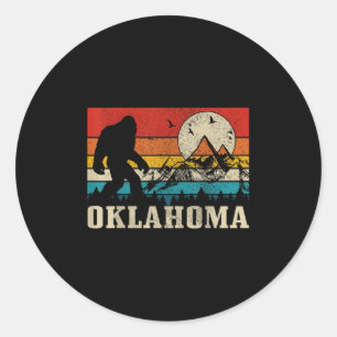 Sticker Rond Oklahoma Bigfoot Vintage Montagnes Randonnée Campi