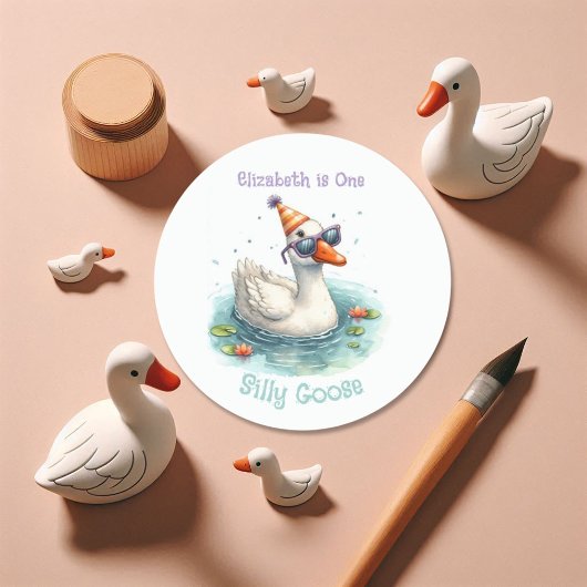 Sticker Rond "One Silly Goose" Premier anniversaire