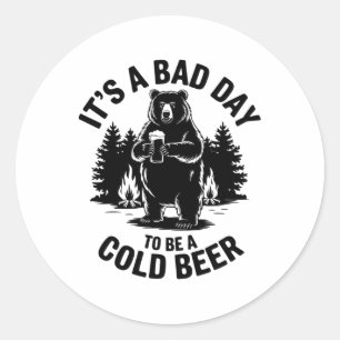 Sticker Rond Ours buvant de la bière camping drôle c'est une ma