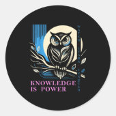 Sticker Rond Owl - Knowledge Is Wer - Wisdom Owl Design (Devant)