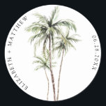 Sticker Rond Palm Tree Tropical | Mariage minimal<br><div class="desc">Plages de sable et brise chaude sont ce que ce design est tout. Célébrez votre thème de mariage tropical avec notre design simple et minimal de palmiers. Ce design est entièrement personnalisable et les couleurs peuvent être changées à votre goût.</div>