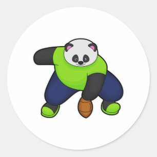 Sticker Rond Panda comme joueur de football avec football