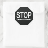 Sticker Rond Panneau Arrêter la recherche de requins (Sac)