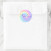 Sticker Rond Pastel Rainbow Swirl Lesbian Mariage "True Love" (Sac)