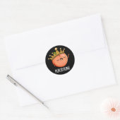 Sticker Rond Peachy King Funny Peach Pun Pun Dark BG (Enveloppe)