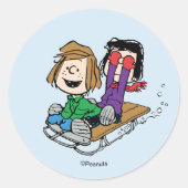 Sticker Rond Peanuts | Peppermint Patty & Marcie Sled Riding (Devant)