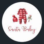 Sticker Rond Père Noël Baby Christmas Baby shower Invitation<br><div class="desc">baby shower à thème père Noël Baby Christmas avec vêtements bébé et plaid de buffle noir.</div>