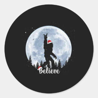 Sticker Rond Père Noël Bigfoot Christmas Rock Roll Sasquatch Be