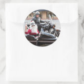 Sticker Rond Père Noël dans le sidecar de moto (Sac)