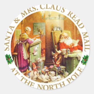 Sticker Rond Père Noël et Mme Claus Lire le courrier au pôle No