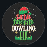 Sticker Rond Père Noël Favori Bowling Elf Christmas Matching Bo<br><div class="desc">Bowling favori de père Noël Elf Christmas Matching Bowler</div>