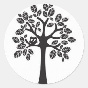 Sticker Rond Petite chouette dans un grand arbre