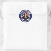 Sticker Rond Photo de la campagne Kamala Harris (Sac)