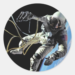 Sticker Rond Photo de la première sortie dans l'espace d'un ast