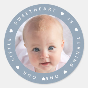 Sticker Rond Photo Garçon Dusty Coeurs Bleus Notre Petite Amour