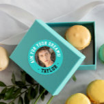 Sticker Rond Photo Sport Turquoise Inspirationnelle tendance<br><div class="desc">Ajoutez un éclat de divertissement dynamique à votre bash d'anniversaire de sport avec cet autocollant inspirant tendance! Personnalisez-le en ajoutant votre propre texte et votre photo préférée au centre, sur un jeune arrière - plan turquoise. Parfait pour décorer les invitations, les faveurs de la fête, et plus encore, cet autocollant...</div>