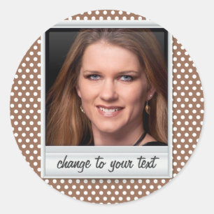 Sticker Rond photoframe sur le polkadot blanc et brun