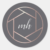 Sticker Rond Photographe d'or Rose de Faux moderne Monogram Log (Devant)
