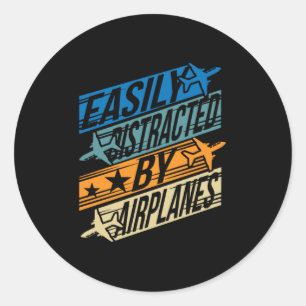 Sticker Rond Pilote-Aviateur amusant - Distrait par les avions