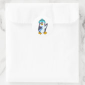 Sticker Rond Pingouin avec poisson et Casquette (Sac)