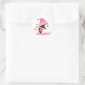 Sticker Rond Pingouin mignon sur ski de neige (Sac)