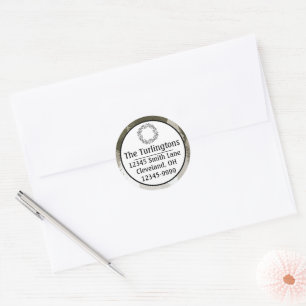 Sticker Rond Pins recouverts de neige blanche et grise