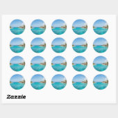 Sticker Rond Plage tropicale pittoresque avec huttes de chaume  (Feuille)