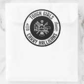 Sticker Rond Pompier féminin Filles toux portent des halligans (Sac)