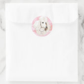 Sticker Rond Poodle blanc sur portrait Rose (Sac)