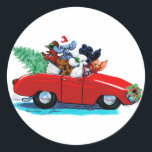 Sticker Rond Poodles Christmas Vintage Car Art Imprimer<br><div class="desc">Impression artistique amusante et fantaisiste de canicules dans une convertible rouge vintage. Ils ont trouvé un arbre de Noël et sont en route pour décorer. Bon plaisir pour la saison des fêtes ! Amusant pour les cadeaux et les cartes ! Vous pouvez également changer les couleurs et les polices arrière...</div>