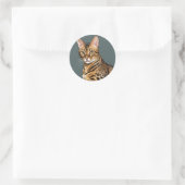 Sticker Rond Portrait dynamique de chat Bengale avec points dis (Sac)