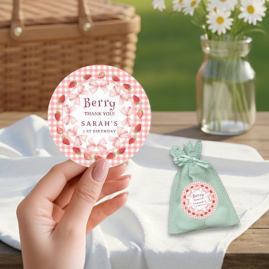 Sticker Rond Première année de Coquette Berry, Gingham rouge