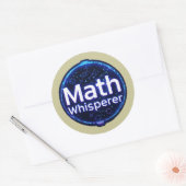 Sticker Rond Prof de maths chuchoteur de maths (Enveloppe)