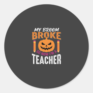 Sticker Rond Professeur d'Halloween Balai Cassa Citrouille Conc