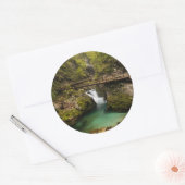 Sticker Rond Promenade en bois à travers le canyon de la Gorge (Enveloppe)