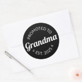 Sticker Rond Promu À Grand-Mère Est. 2025 I (Enveloppe)