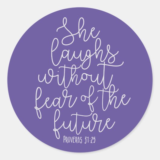 Sticker Rond Proverbes, Elle rit sans crainte, Bible Verse (Devant)