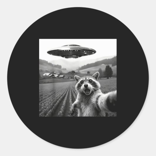 Sticker Rond Racoon Selfie With Alien Ufo Funny Racoon Alien Bi (Devant)