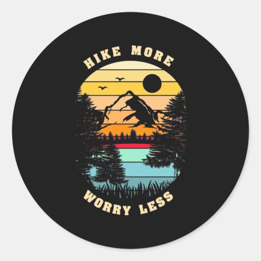 Sticker Rond Randonnée Plus Inquiète Moins (Devant)