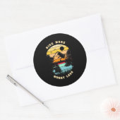 Sticker Rond Randonnée Plus Inquiète Moins (Enveloppe)