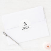 Sticker Rond Restez calme et concentrez-vous sur Open Source (Enveloppe)