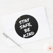 Sticker Rond Restez en sécurité (Enveloppe)